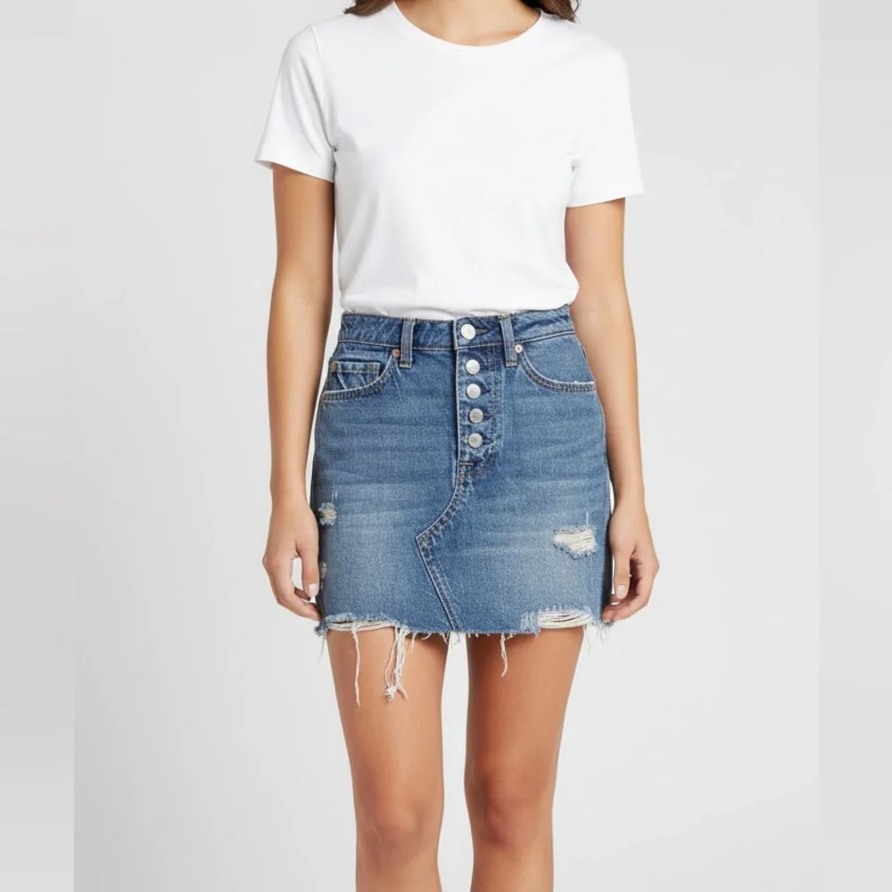 Free People Ripped 100% Cotton Denim Mini Skirt in Breezy Blue Sz. 26 Sz. 2
